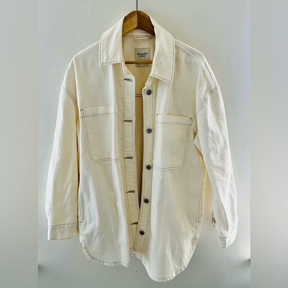 Abercrombie & Fitch Cream Denim Shacket Jacket with Contrast Stitching - Picture 3 of 8